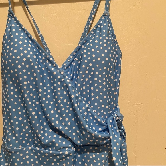 NWT Jessica Simpson Polka Dot One Piece Swimsuit - Picture 3 of 7